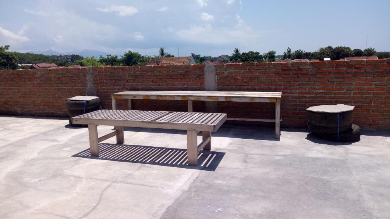 Cheap Inn Banyuwangi 外南梦 外观 照片