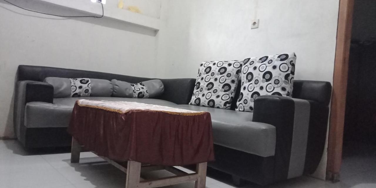 Cheap Inn Banyuwangi 外南梦 外观 照片