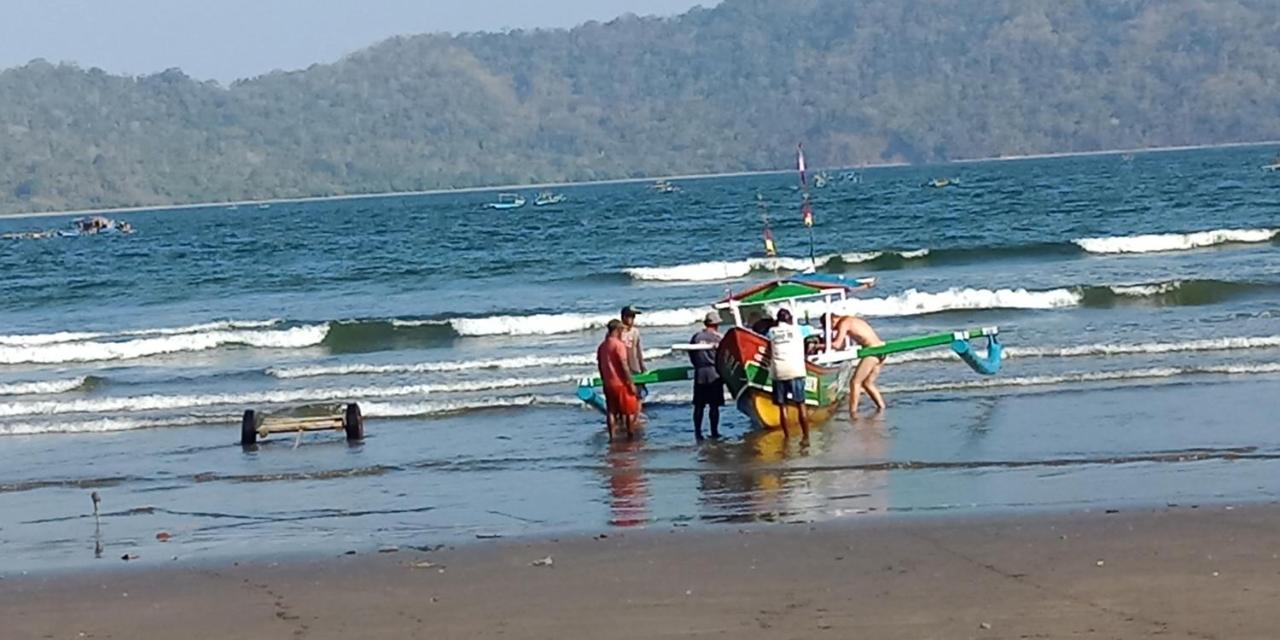 Cheap Inn Banyuwangi 外南梦 外观 照片