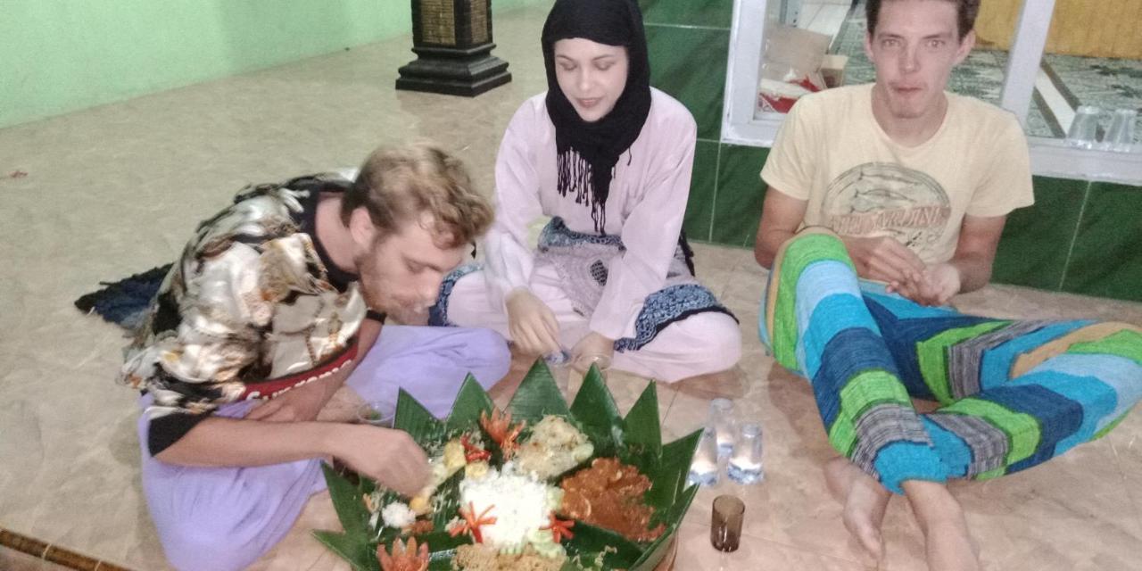 Cheap Inn Banyuwangi 外南梦 外观 照片