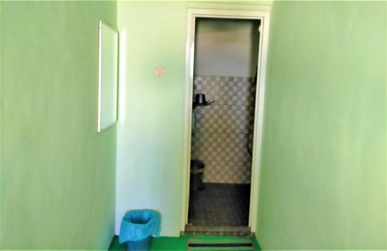 Cheap Inn Banyuwangi 外南梦 外观 照片